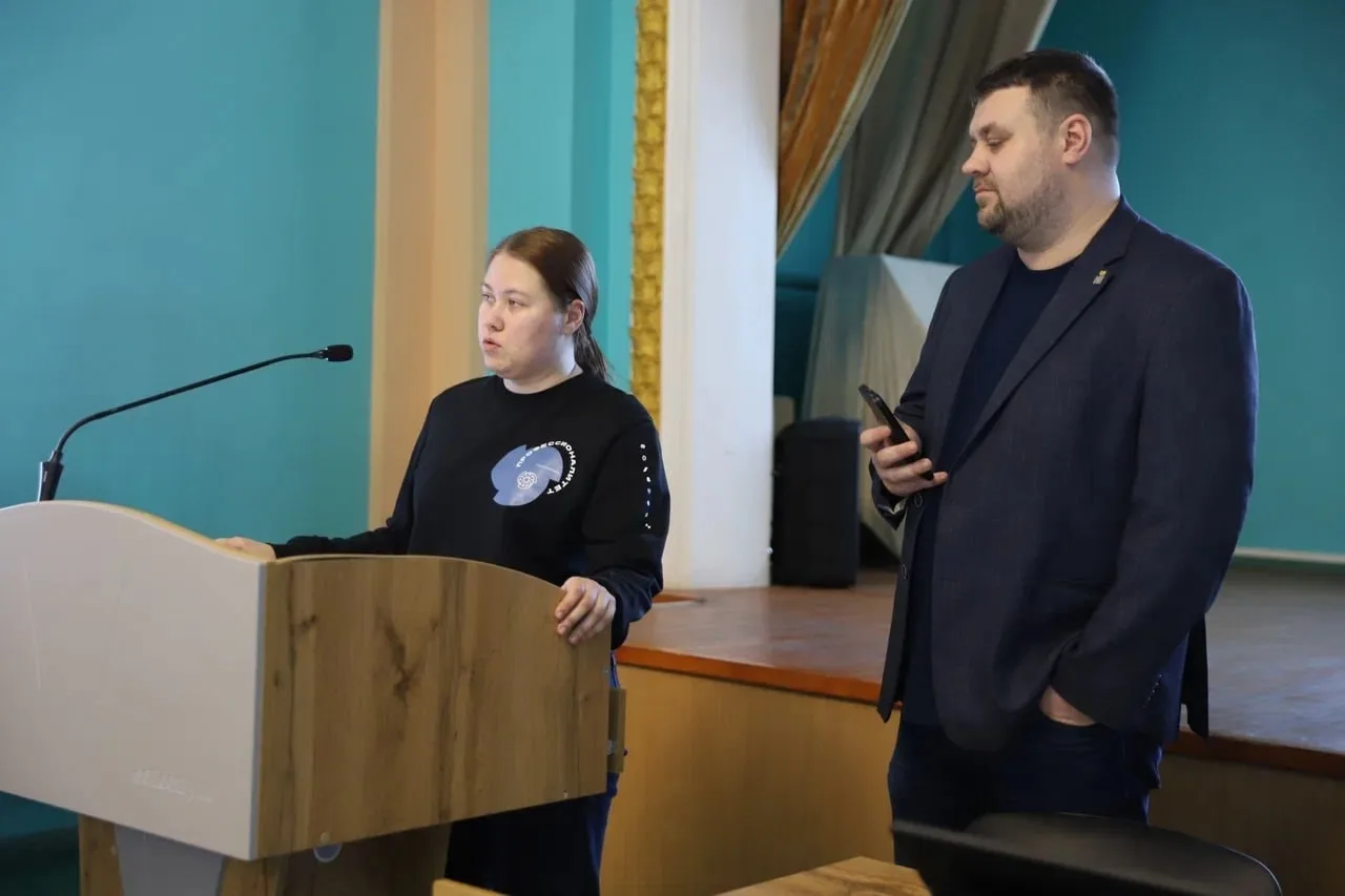 💼26 марта во Французской гимназии № 39 города Екатеринбурга состоялось открытие программы профессиональной подготовки по стратегии развития профессиональных образовательных организаций «Опорные колледжи Урала»